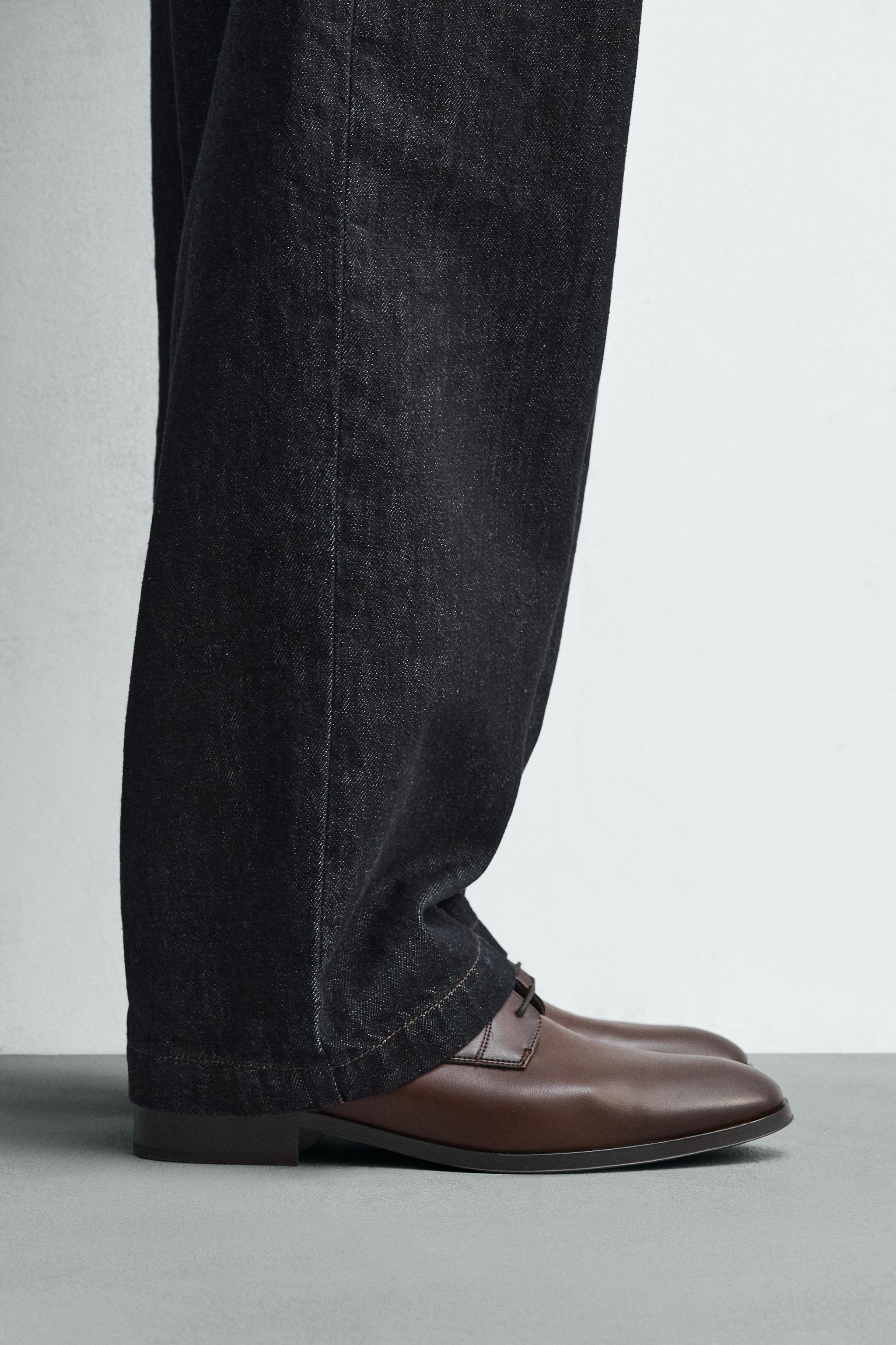 CHAUSSURES HABILLÉES